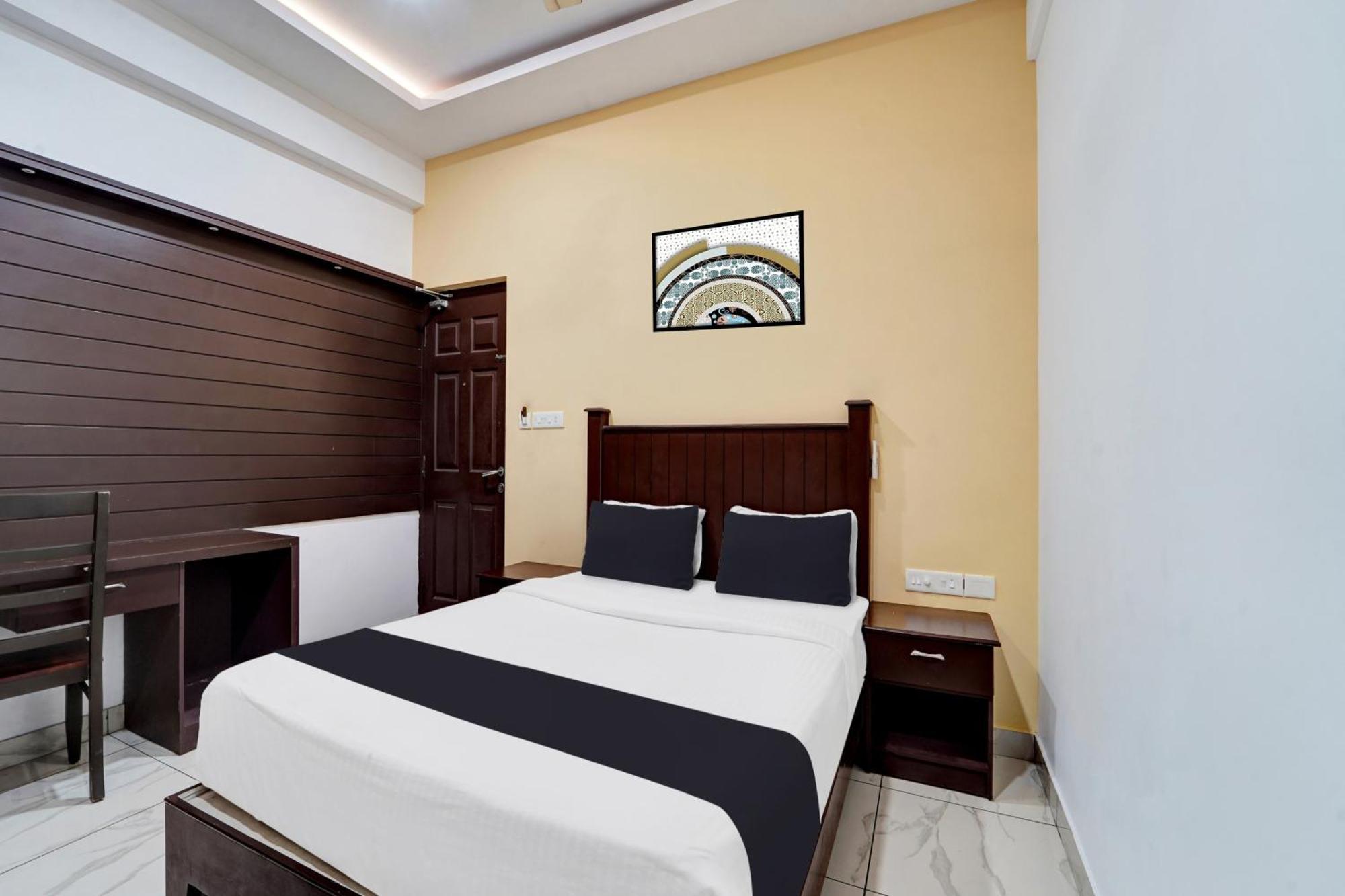 Super Collection O Calvathy Road Near Fort Kochi المظهر الخارجي الصورة