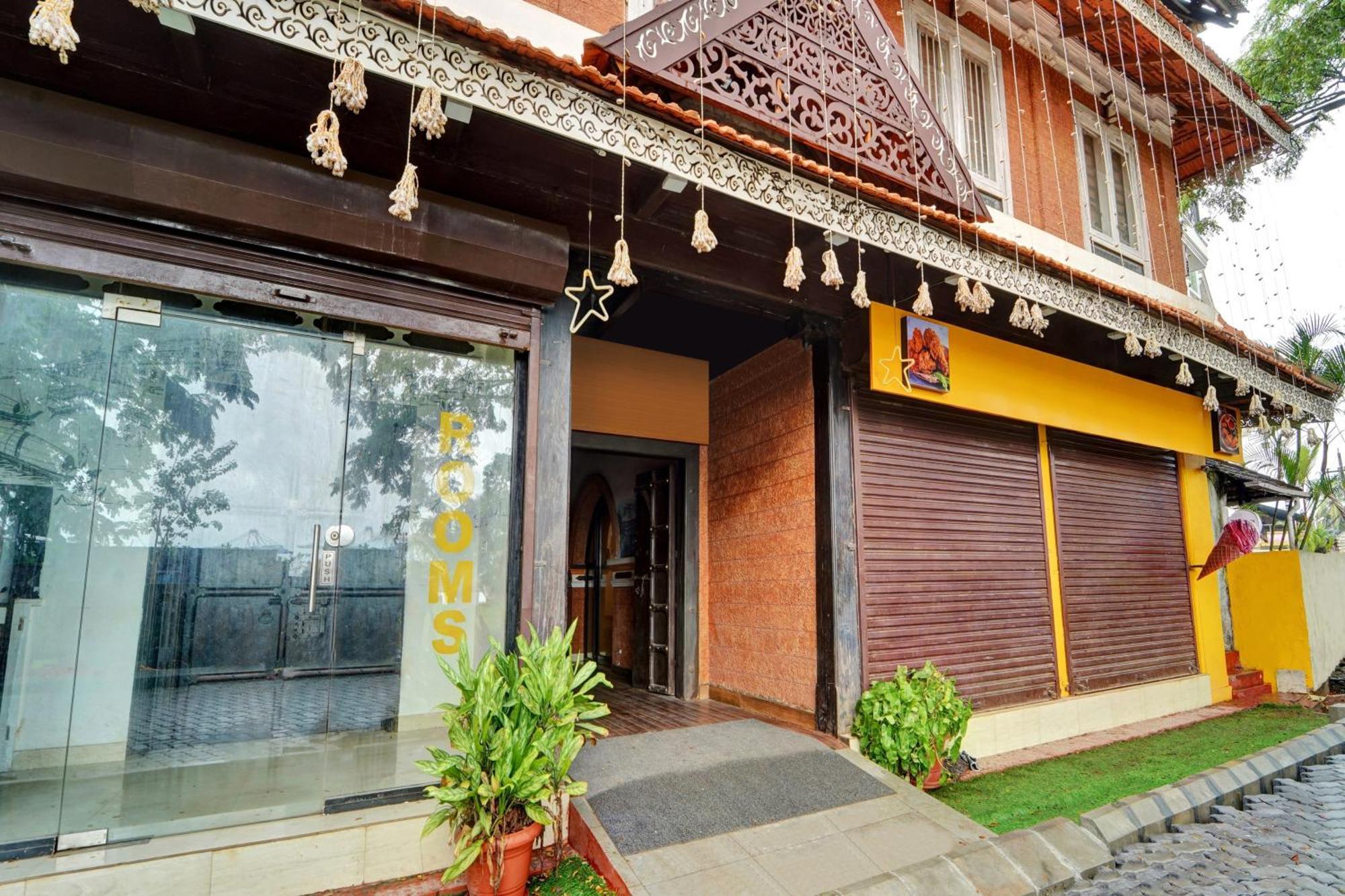 Super Collection O Calvathy Road Near Fort Kochi المظهر الخارجي الصورة